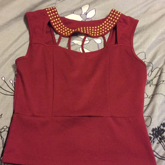 Body Central Tops - Cute crop top